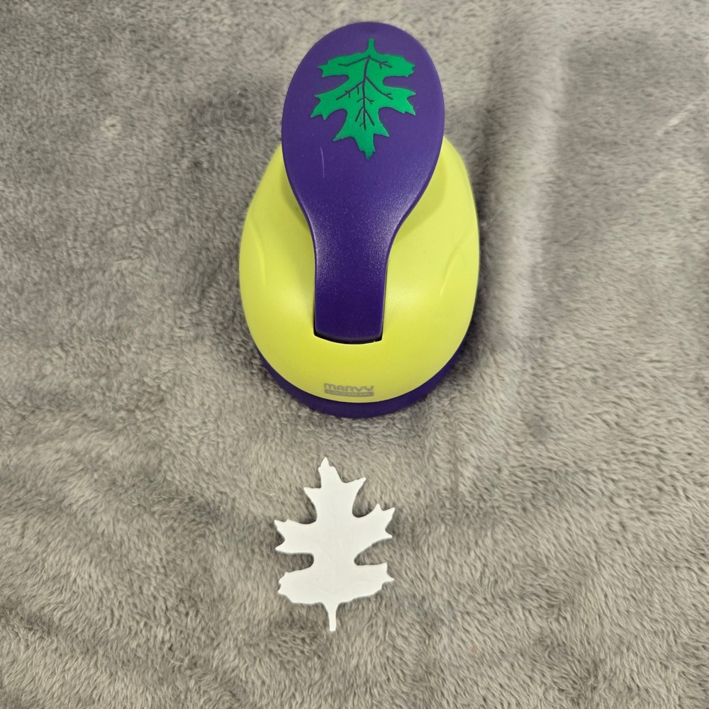 Marvy Uchida Clever Lever Oak Leaf Paper Punch Extra Large Craft Scrapbooking